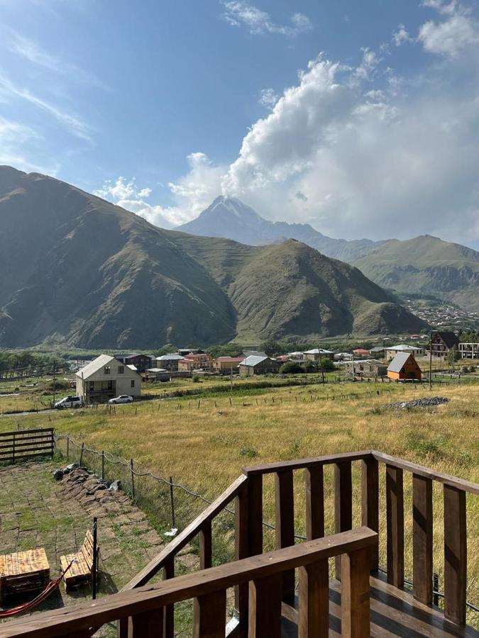 Kazbegi 4 Side Cottages エクステリア 写真